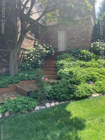 3398 Tiquewood, Commerce Twp, MI 48382