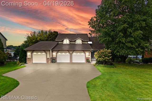 3398 Tiquewood, Commerce Twp, MI 48382