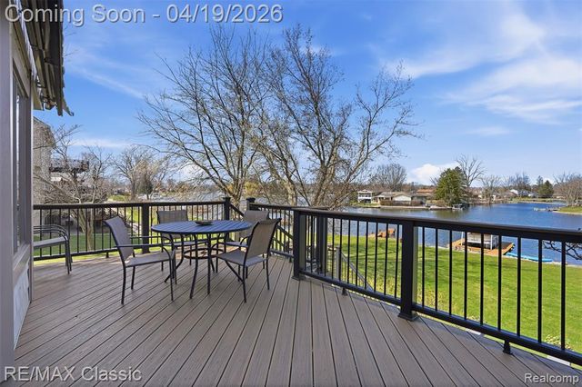 3398 Tiquewood, Commerce Twp, MI 48382