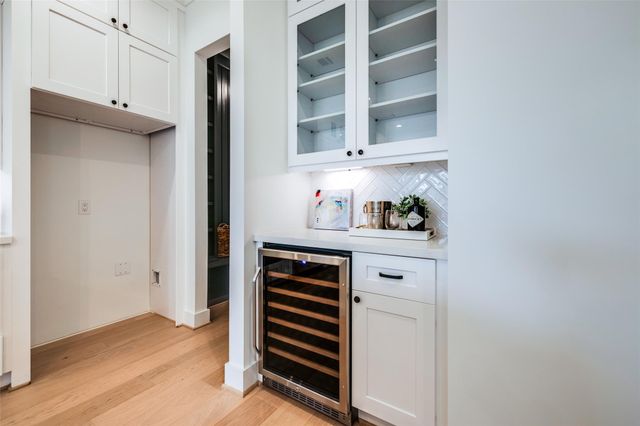 1016 Peden Street, Houston, TX 77006