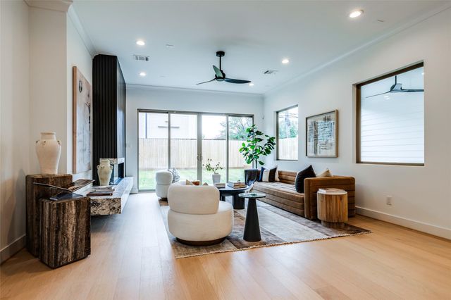 1016 Peden Street, Houston, TX 77006