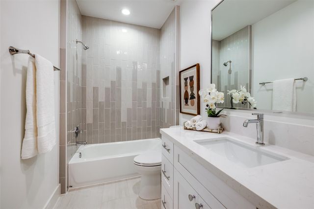 1016 Peden Street, Houston, TX 77006