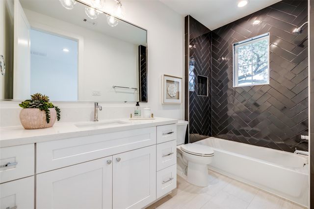 1016 Peden Street, Houston, TX 77006