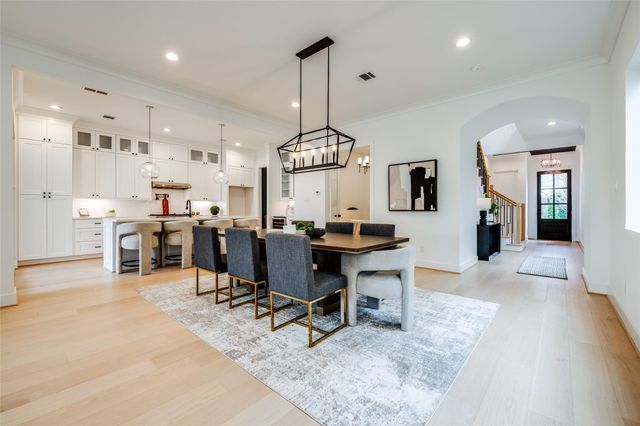 1016 Peden Street, Houston, TX 77006