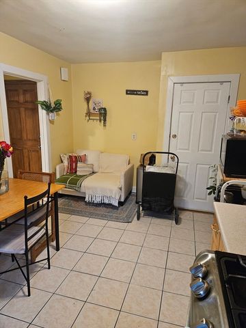 12 Brock St 4, Boston, MA 02135