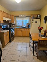 12 Brock St 4, Boston, MA 02135