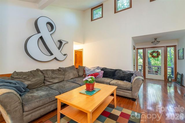 58 Ballantree Drive, Asheville, NC 28803