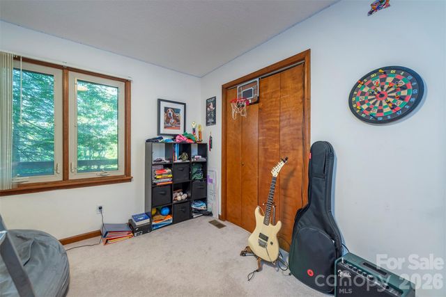 58 Ballantree Drive, Asheville, NC 28803