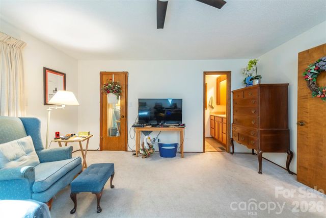 58 Ballantree Drive, Asheville, NC 28803