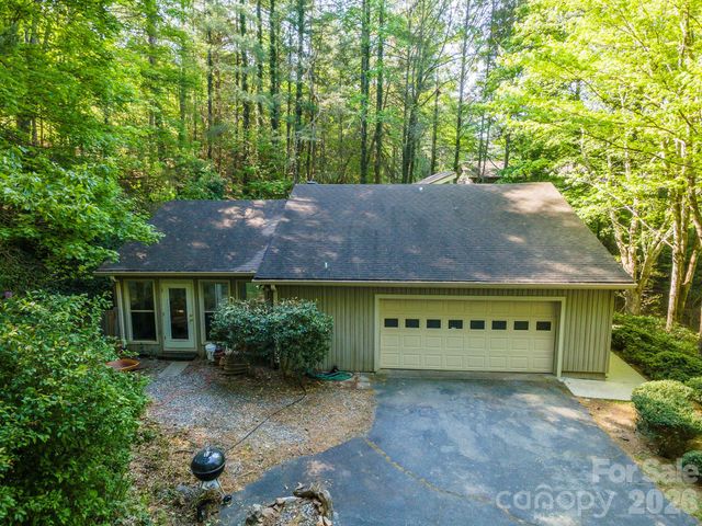 58 Ballantree Drive, Asheville, NC 28803