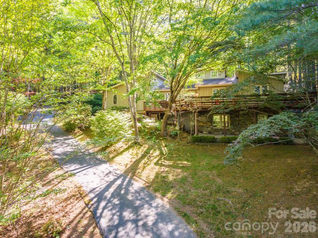 58 Ballantree Drive, Asheville, NC 28803