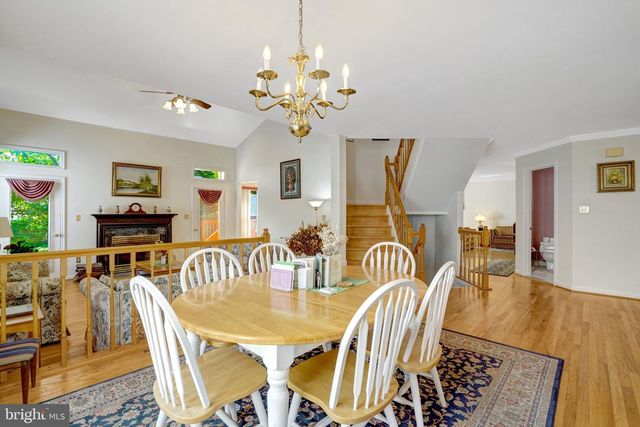 7520 WALNUT HILL LN, Falls Church, VA 22042