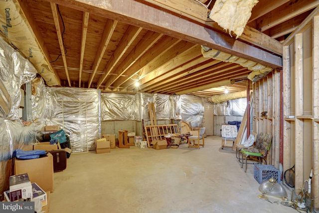 7520 WALNUT HILL LN, Falls Church, VA 22042