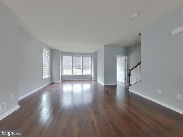 9520 SMITHVIEW PL, Lanham, MD 20706