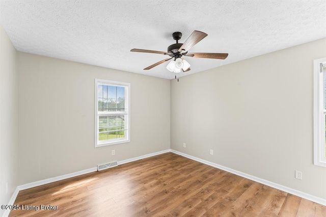 469 Papa Ct, Brownsville, KY 42210