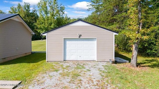 469 Papa Ct, Brownsville, KY 42210