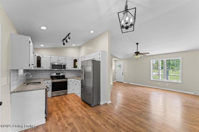 469 Papa Ct, Brownsville, KY 42210