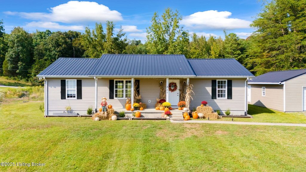 469 Papa Ct, Brownsville, KY 42210