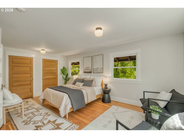 2656 Sw GERALD Ave, Portland, OR 97201
