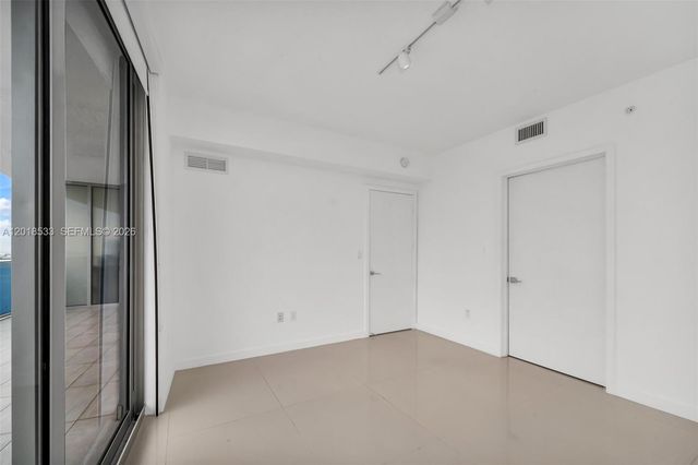 488 NE 18th St 4005, Miami, FL 33132