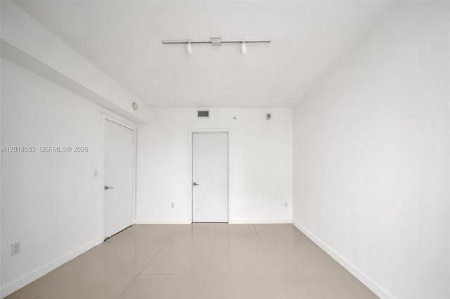 488 NE 18th St 4005, Miami, FL 33132