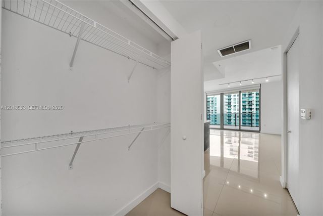 488 NE 18th St 4005, Miami, FL 33132