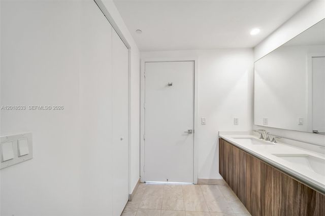 488 NE 18th St 4005, Miami, FL 33132