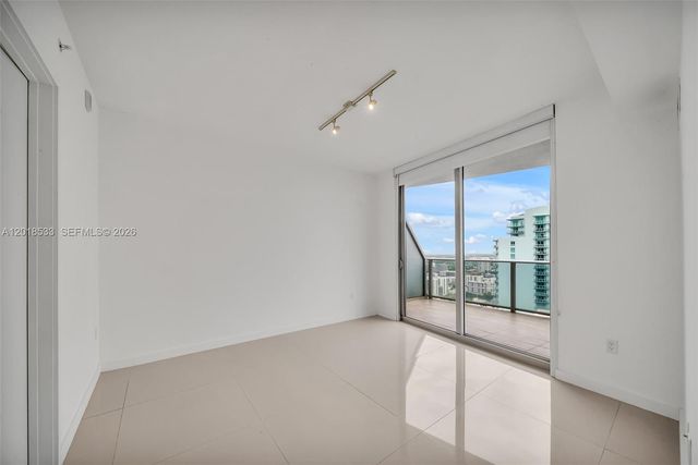488 NE 18th St 4005, Miami, FL 33132