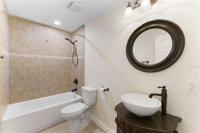 4727 W BAY VISTA AVENUE, Tampa, FL 33611