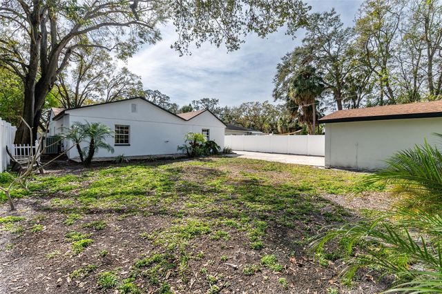 4727 W BAY VISTA AVENUE, Tampa, FL 33611