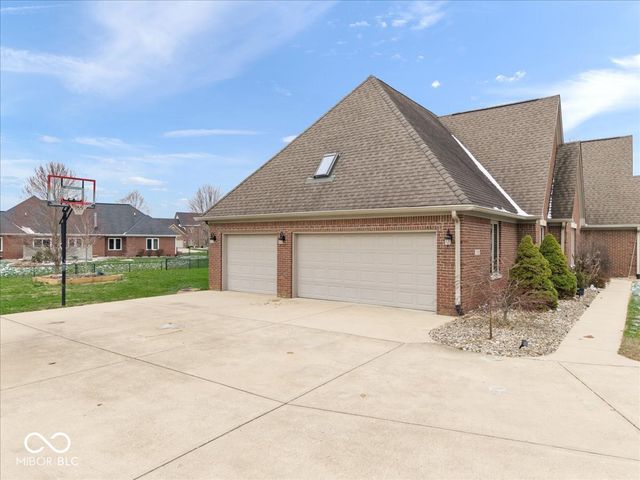 1752 Thistle Court, Avon, IN 46123