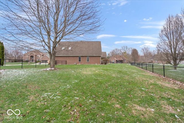 1752 Thistle Court, Avon, IN 46123