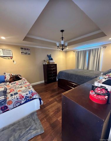 10 Elm Avenue, Bay Shore, NY 11706