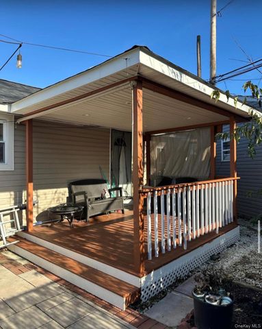 10 Elm Avenue, Bay Shore, NY 11706