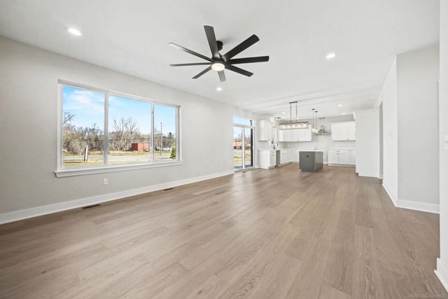 14635 Glenshire Drive, Sterling Heights, MI 48312