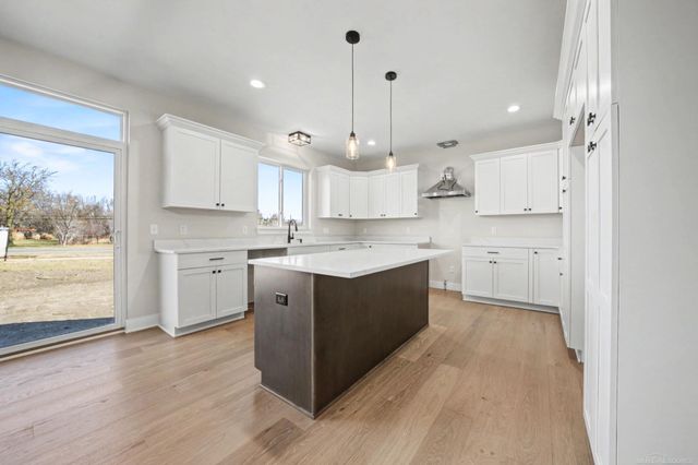 14635 Glenshire Drive, Sterling Heights, MI 48312