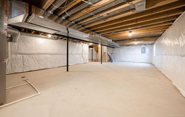 14635 Glenshire Drive, Sterling Heights, MI 48312