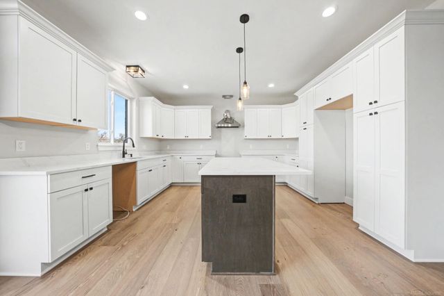 14635 Glenshire Drive, Sterling Heights, MI 48312