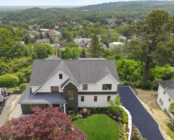 23 Argyle Ct, Summit City, NJ 07901
