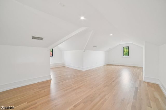 23 Argyle Ct, Summit City, NJ 07901