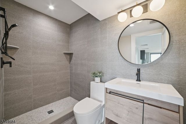 23 Argyle Ct, Summit City, NJ 07901