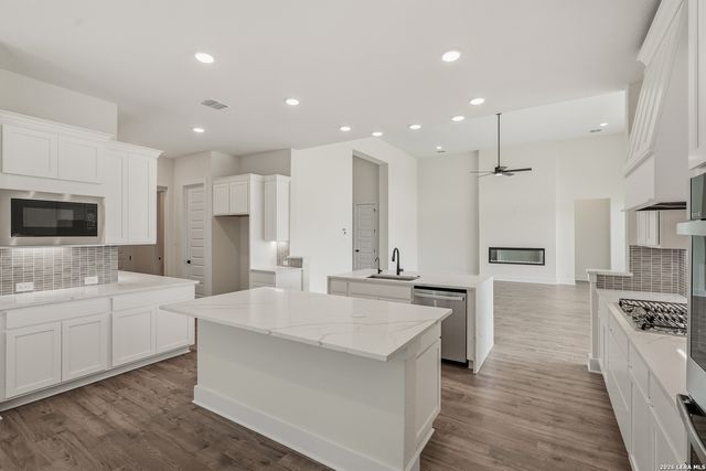 8548 Benclare, San Antonio, TX 78266