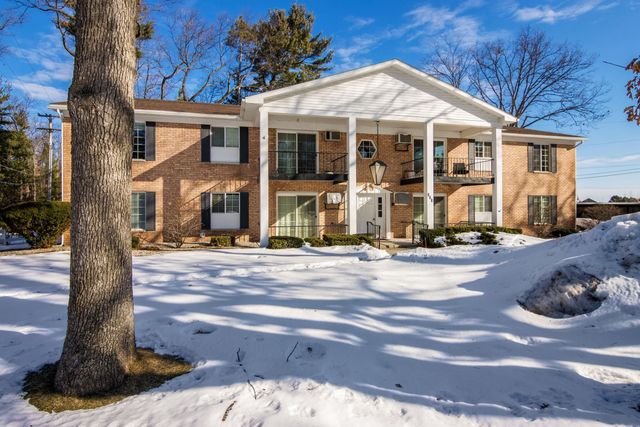 721 Indian Trail Boulevard, Traverse City, MI 49686