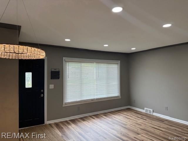 33131 Kathryn Street, Garden City, MI 48135
