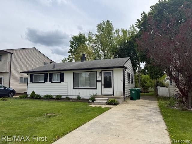 33131 Kathryn Street, Garden City, MI 48135