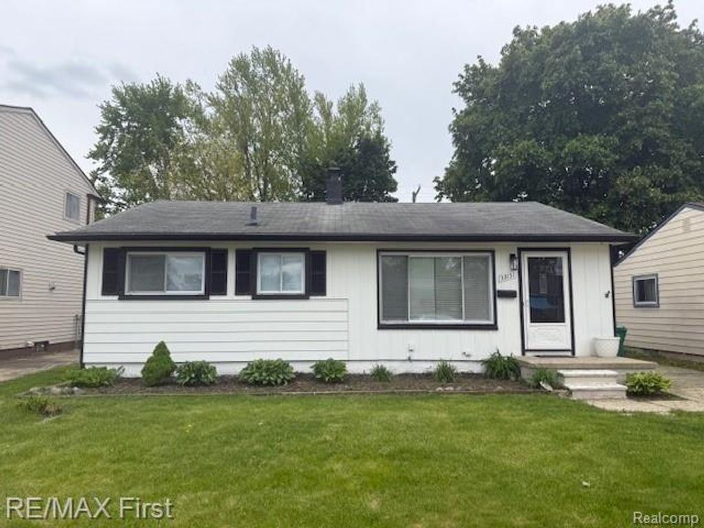 33131 Kathryn Street, Garden City, MI 48135