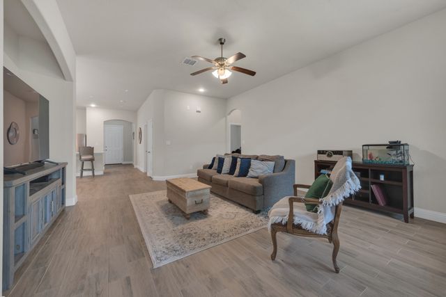 1418 Wagon Wheel Way, Krum, TX 76249