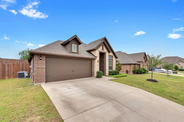 1418 Wagon Wheel Way, Krum, TX 76249