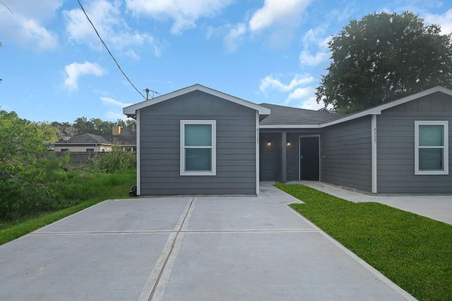 317 Gans Street B, Houston, TX 77029