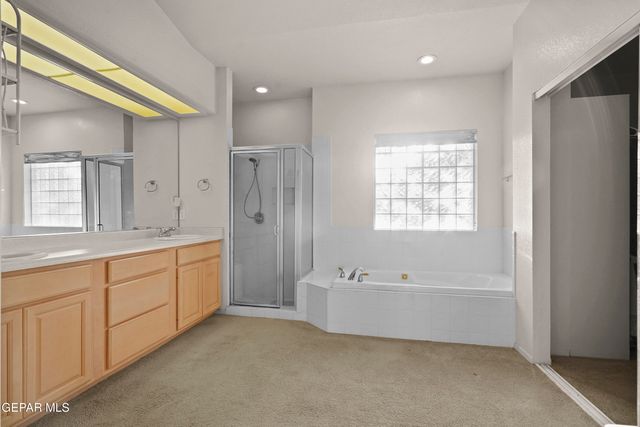 194 CHERRY HILL Lane, Santa Teresa, NM 88008